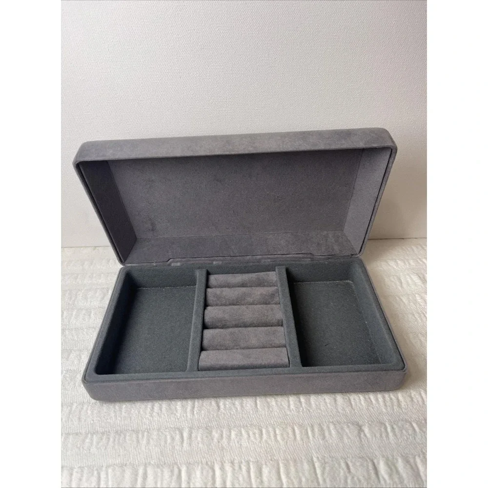 VTG Travel Jewelry Box Grey Velvet Snap Hinge EUC